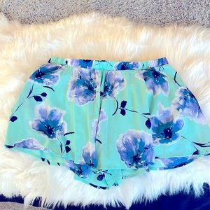 S Summer floral, fully lined skort